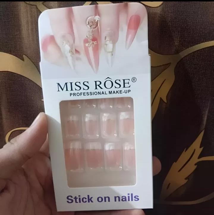 miss rose nails